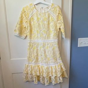 The perfect Easter dress! White and yellow preppy mini dress. Size small